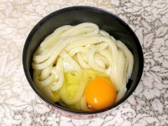 須崎食料品店でうどん｜香川県三豊市