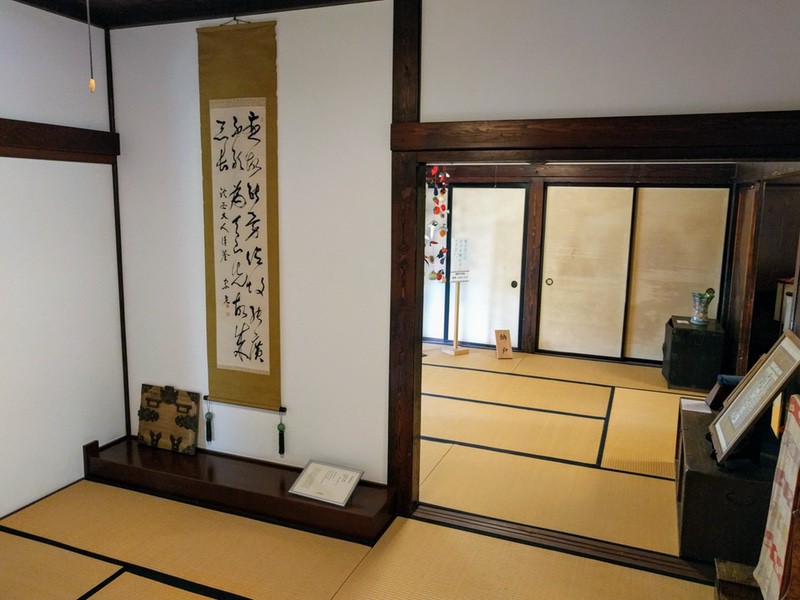 21茶の間の奥の部屋