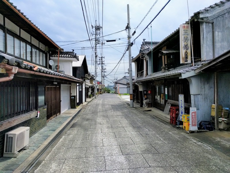 10三好の街並み