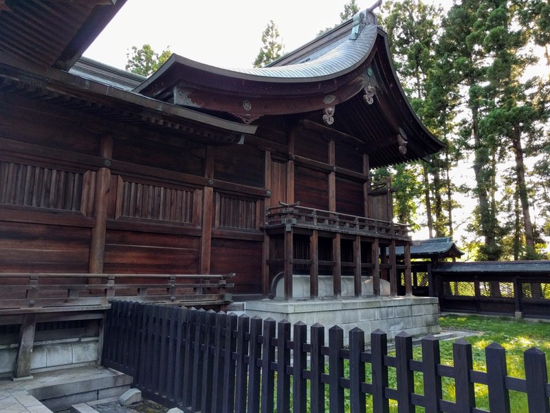 26上杉神社本殿.jpg 26上杉神社本殿
