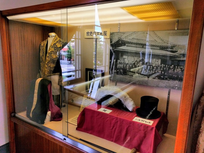 34官吏の大礼服