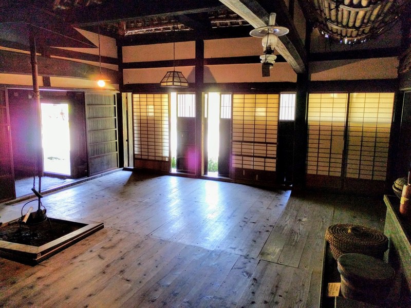 15平行三棟づくり民家