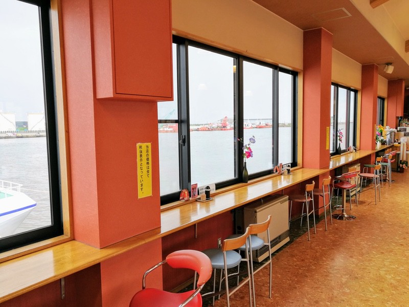 04カウンター席