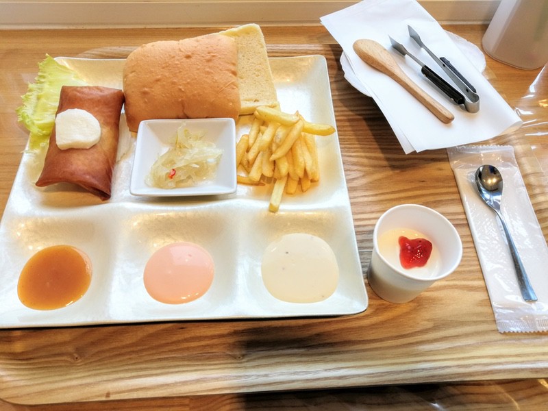 13ジャンボホタテバーガー