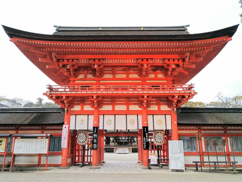 08楼門