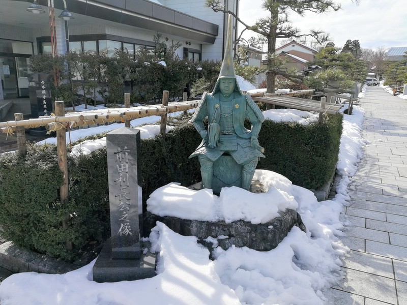 02前田利長公之像.jpg 02前田利長公之像