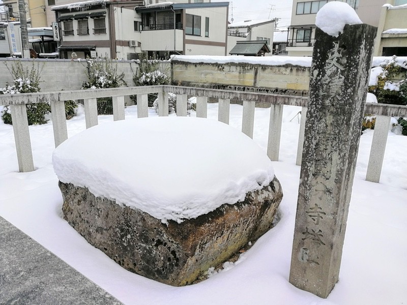 06飛騨国分寺塔跡.jpg 06飛騨国分寺塔跡