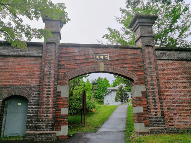 14網走刑務所裏門.jpg 14網走刑務所裏門