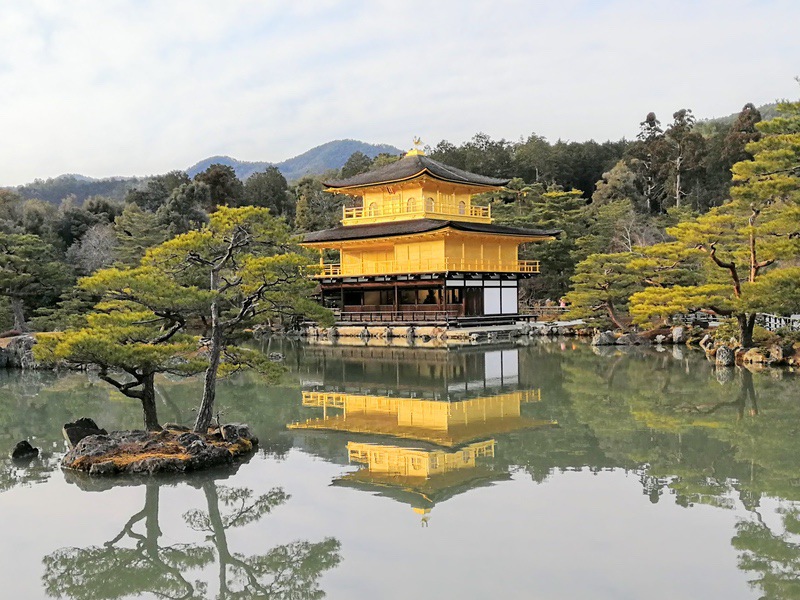 う*て様 【送料込み】レア 必勝金閣寺物語～古都絢爛～　コイン不要機付　ご自宅ま 必勝金閣寺物語～古都絢爛～ パチスロ スロット 機械割 天井 初