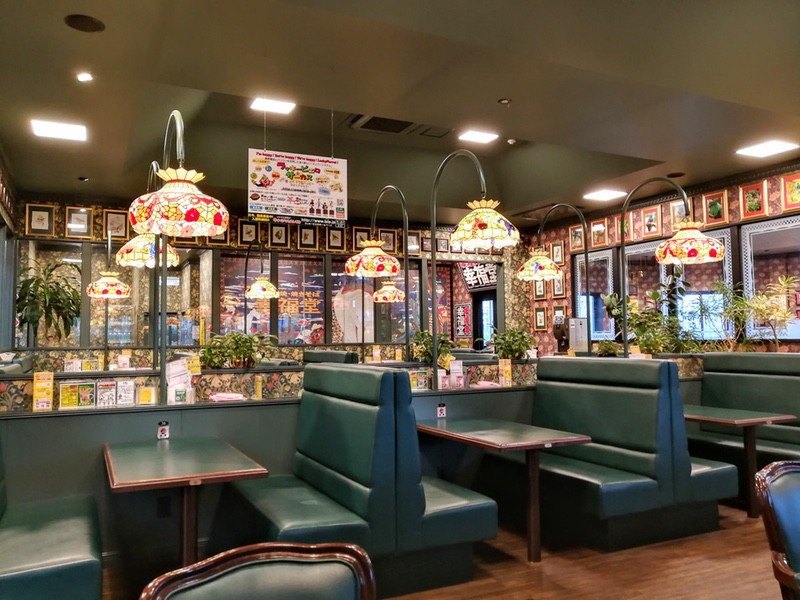 10テーブル席.jpg 10テーブル席