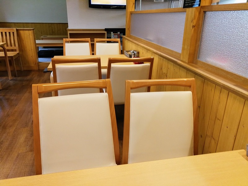 10テーブル席.jpg 10テーブル席