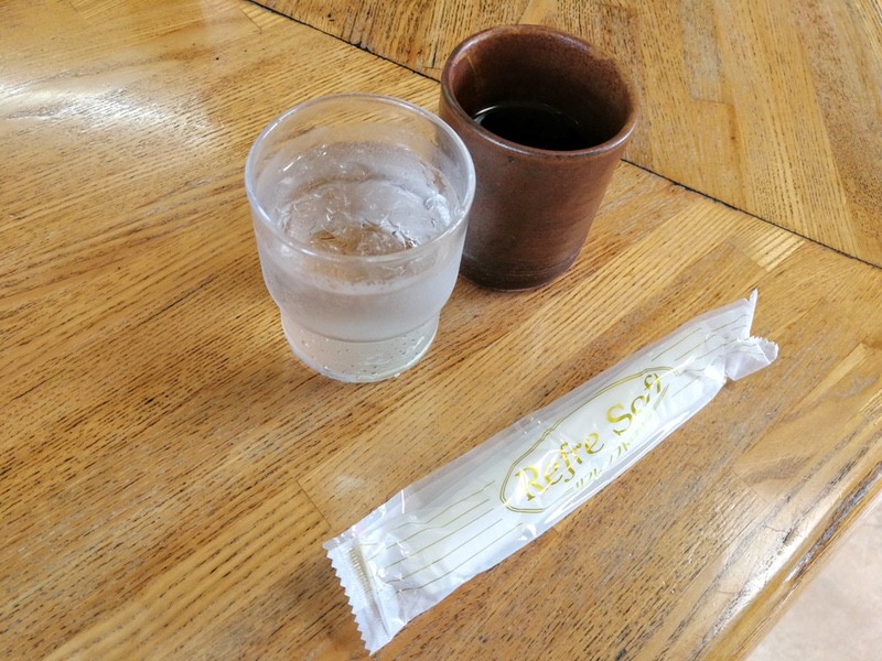 11お水とお茶.jpg 11お水とお茶