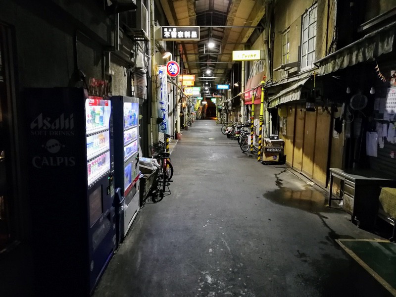 05夜のアーケード.jpg 05夜のアーケード