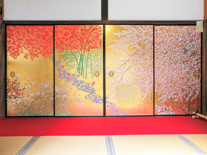 10本堂玄関 琳派彩還