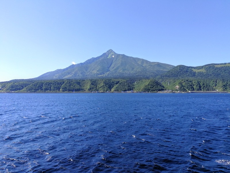 船上から利尻富士02.jpg 船上から利尻富士02