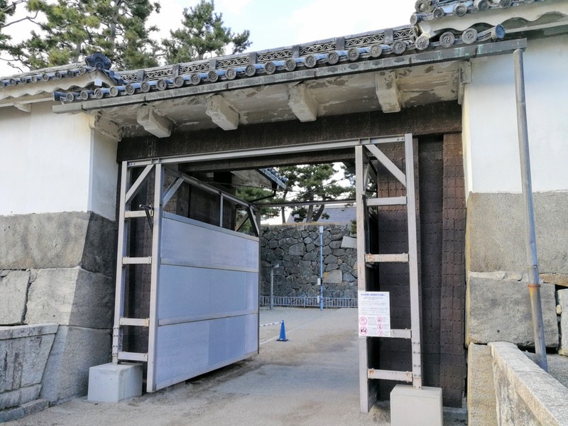 31本丸表ニ之門