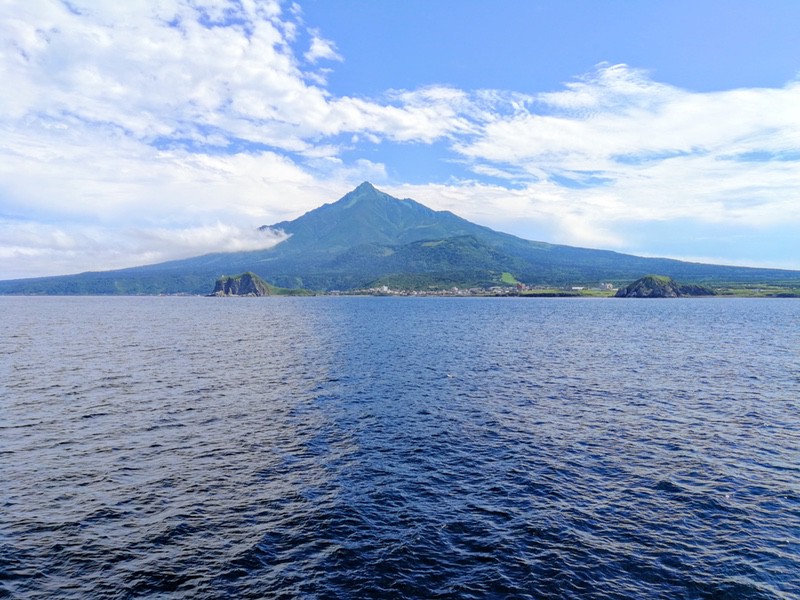 船上から利尻富士01.jpg 船上から利尻富士01