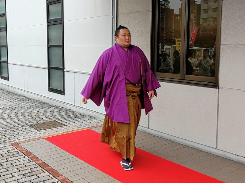 会場入り34朝乃山