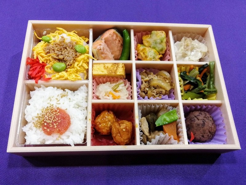 相撲幕の内弁当