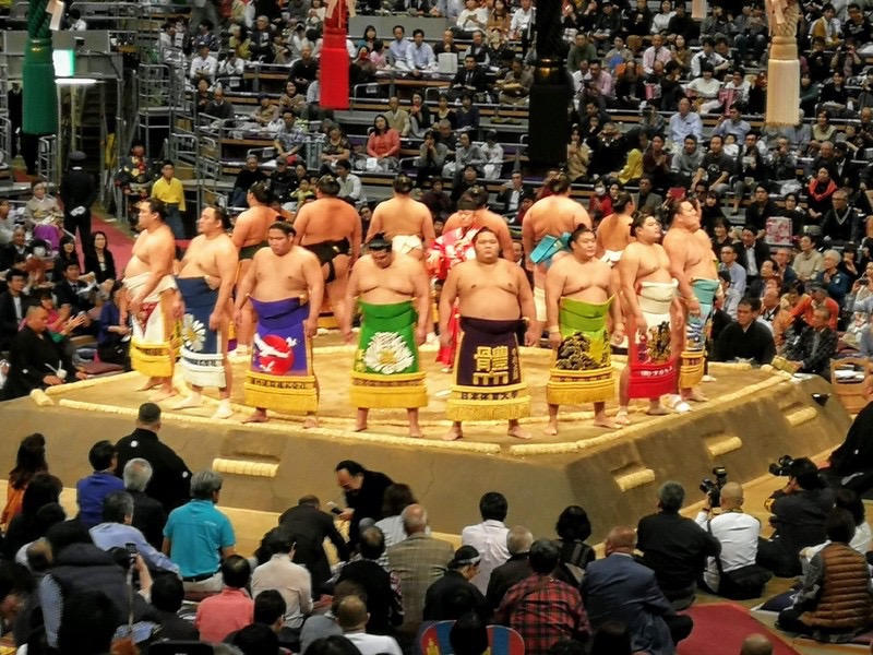 幕内土俵入り東1