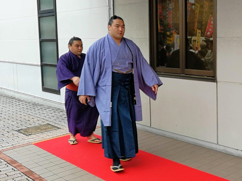 会場入り54竜電