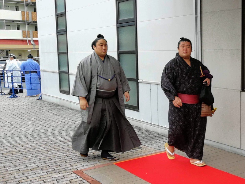 会場入り30佐田の海